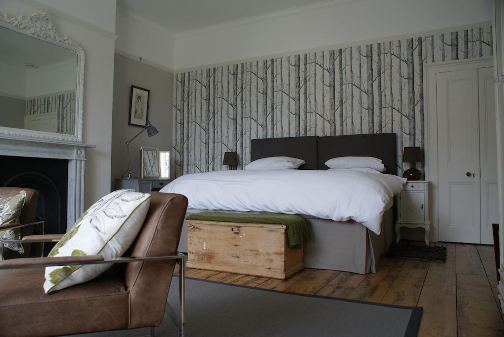 Ravenhurst Bed And Breakfast Cheltenham Room photo